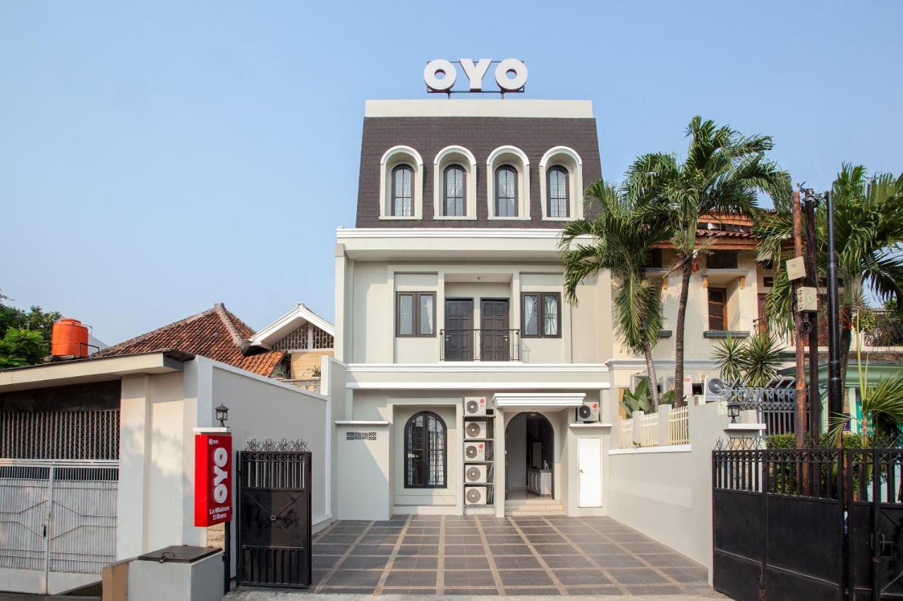 Oyo 105 La Maison D Ilona Hotel Jakarta Bagian luar foto